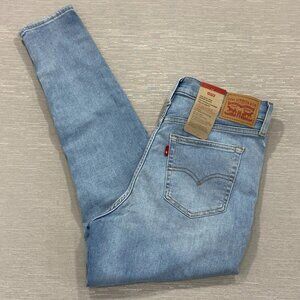 Levi's 720 Jeans Womens 31 x 28 High Rise Super Skinny Light Wash Stretch Denim
